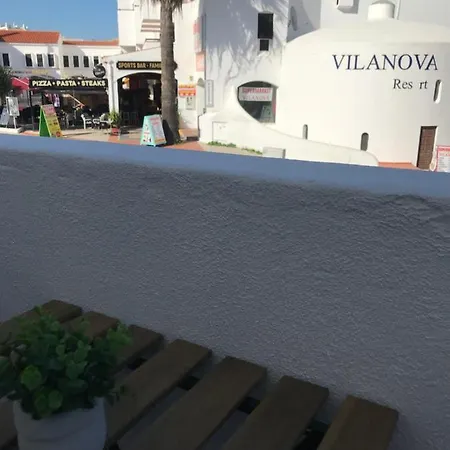 شقة Oura Beach البوفيرا